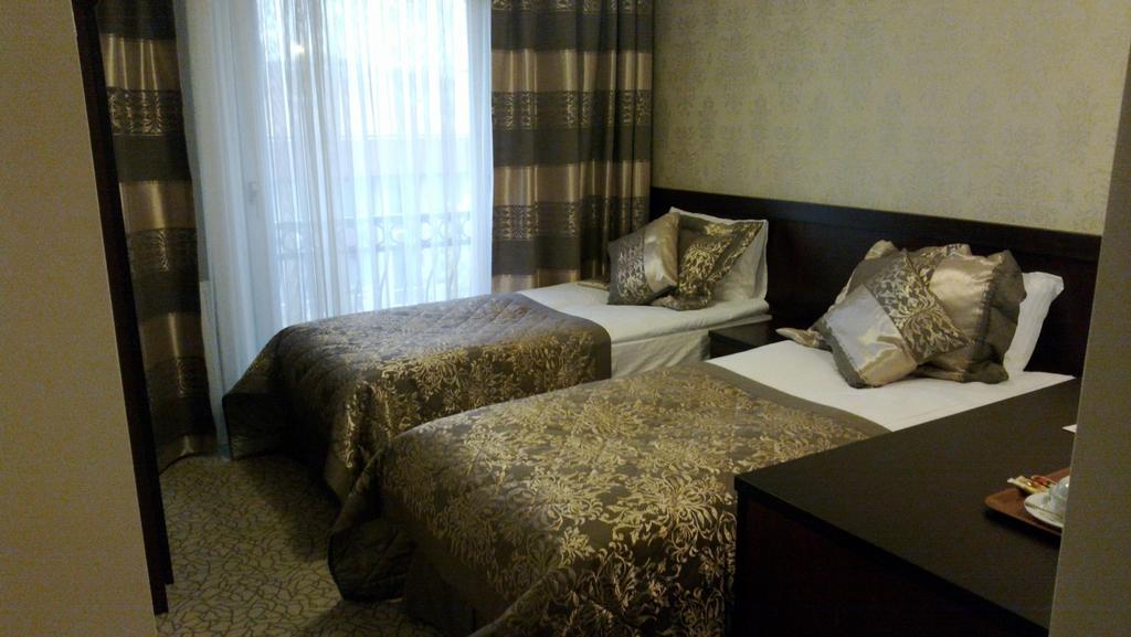 Latifoglu Hotel Ankara Habitación foto